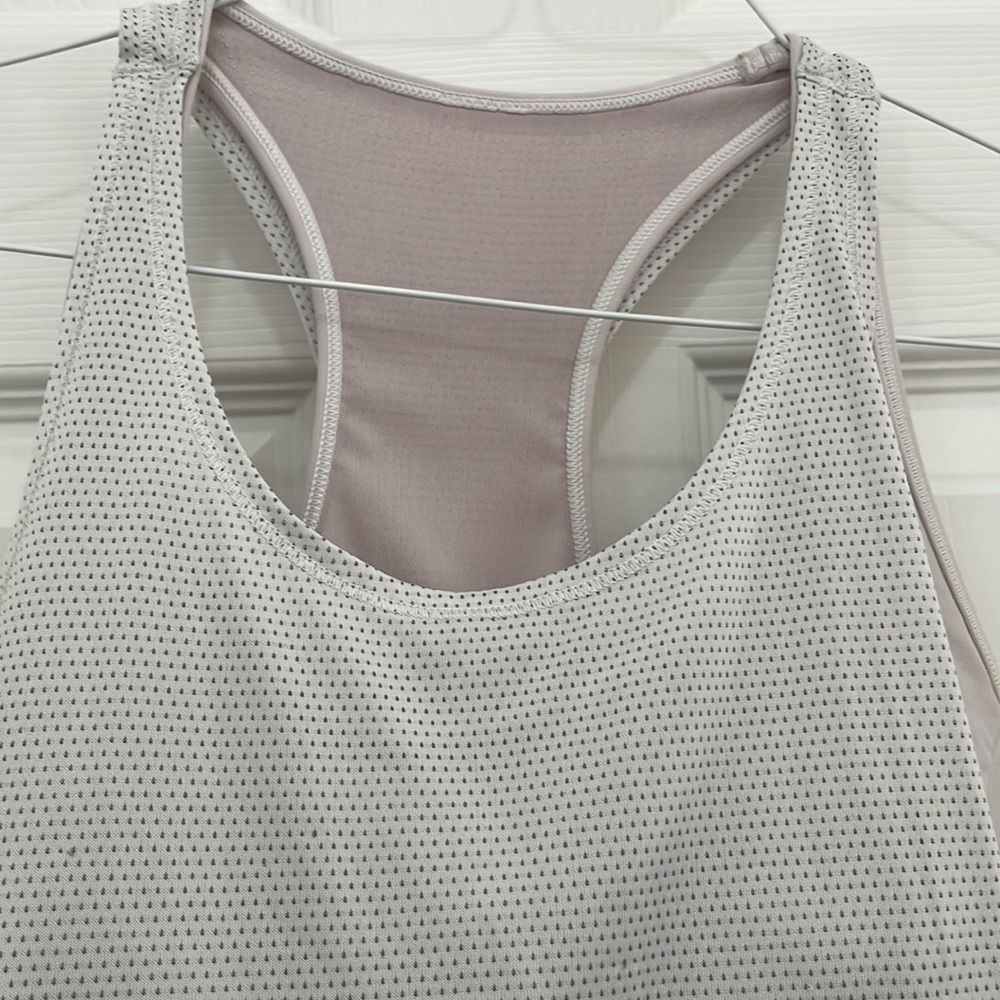 10 Lululemon tank unattached sports bra size 10